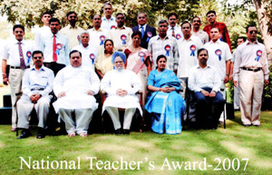 Group photo of National Teachers Award 2007  Winners with Prime minister of India Dr.Manmohan Singh in New-Delhi on 5th Sep. 2008  