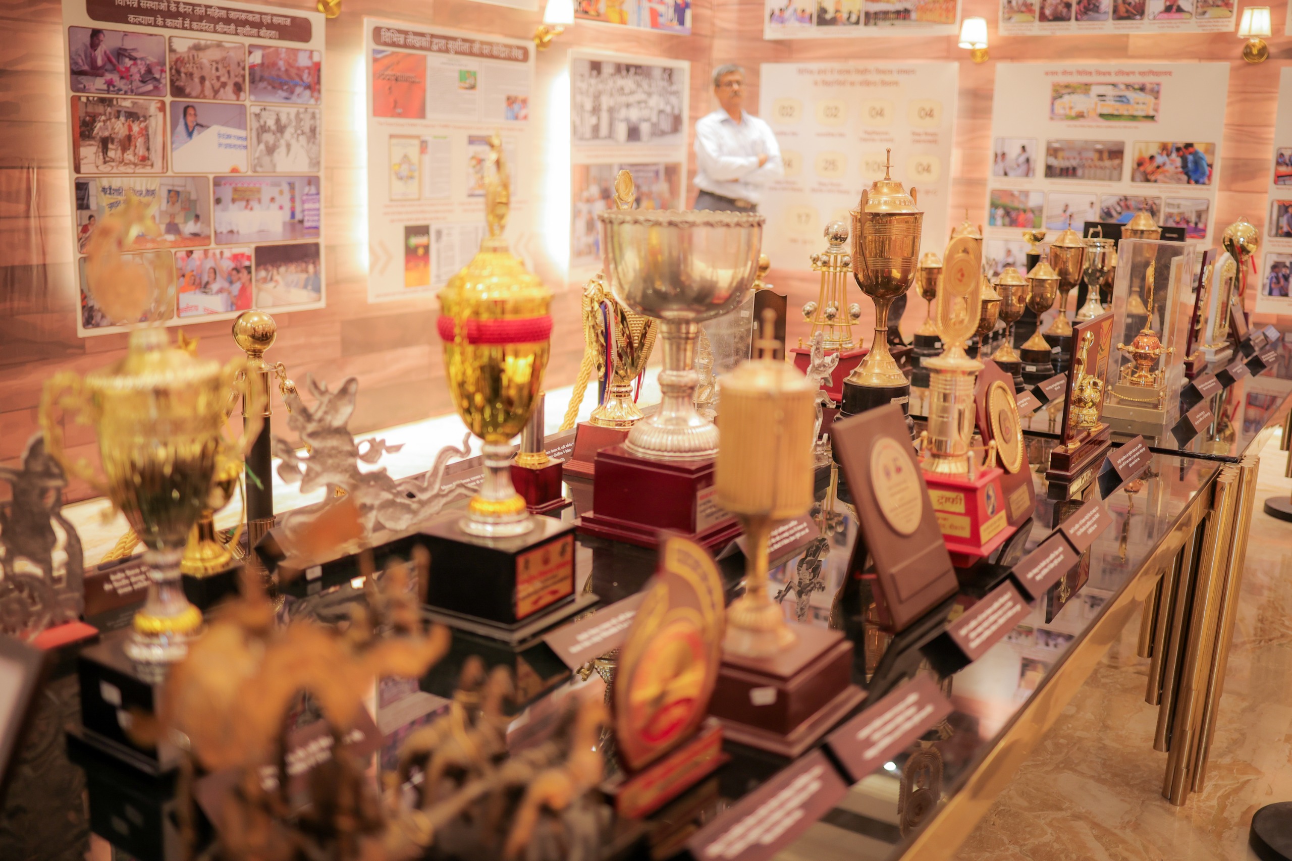 Unforgettable moments from the exhibition on the life journey of Smt. Sushila Bohra, organized on the occasion of her 85th birthday on May 18, 2025.